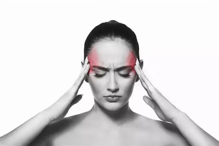 经期头痛怎么办？经期头痛的治疗方法